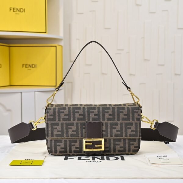 Fendi Mamma Baguette Shoulder Bag