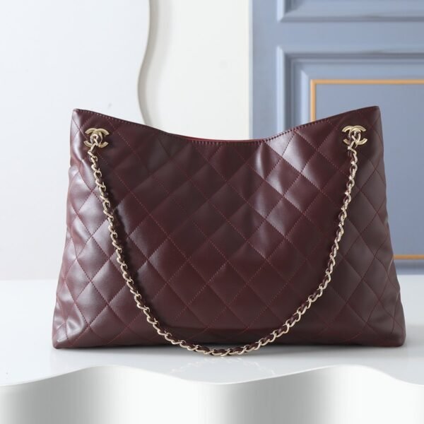 Chanel Quilted Leather Chain Shoulder Bag