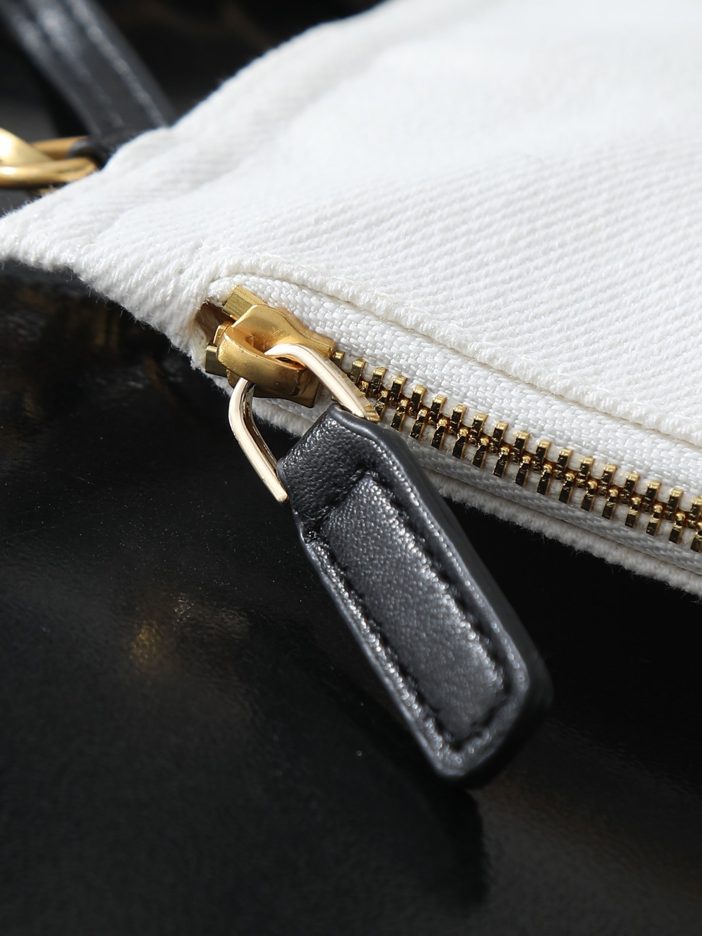 08-350.jpg