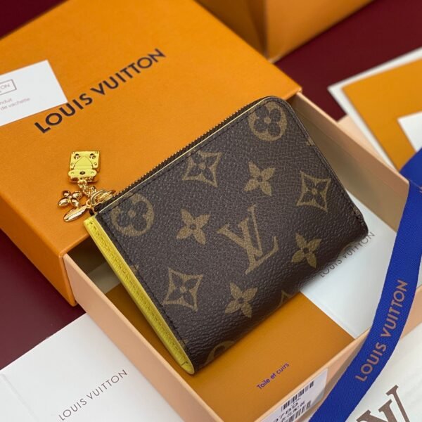 Louis Vuitton Noa Monogram Coated Canvas Zipped Wallet