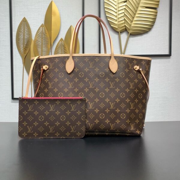 Louis Vuitton Neverfull GM Monogram Canvas Tote Bag