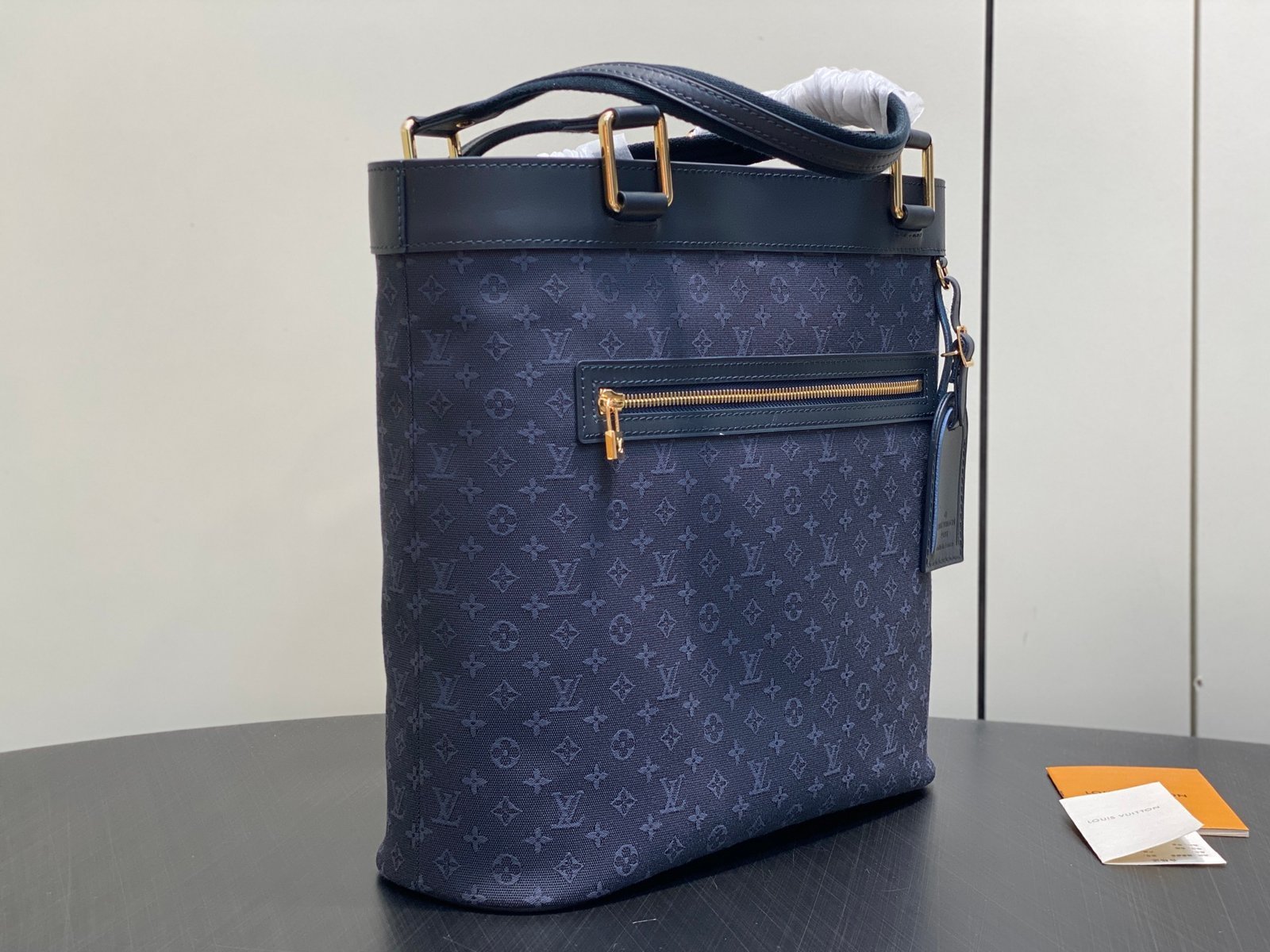 010-23.jpg