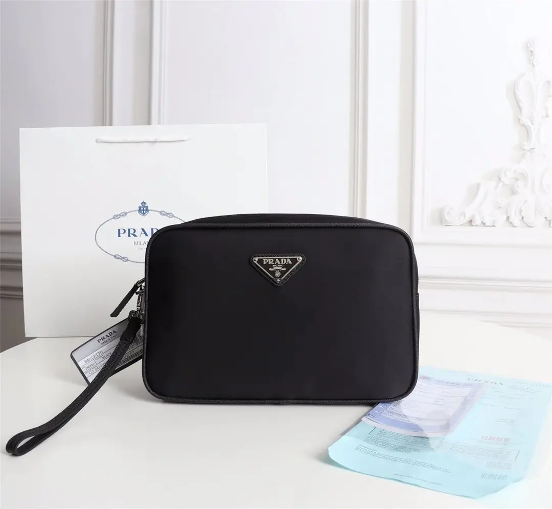 monavique-1789541698078-01