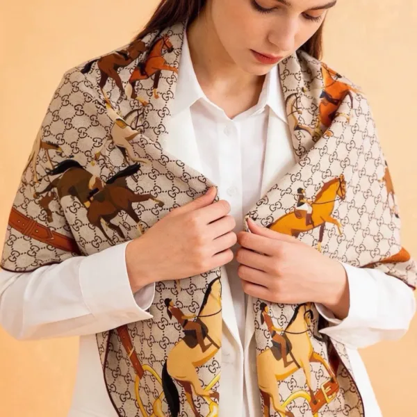 Gucci Animalier Silk-Cashmere Shawl