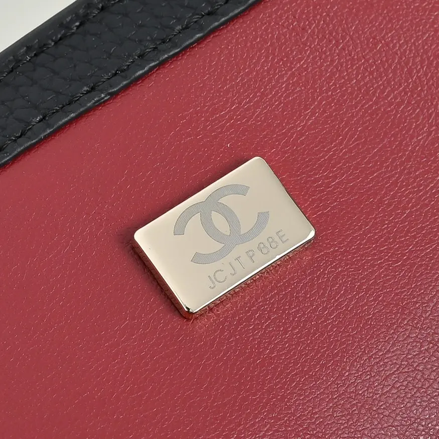 monavique-1790350891332-09